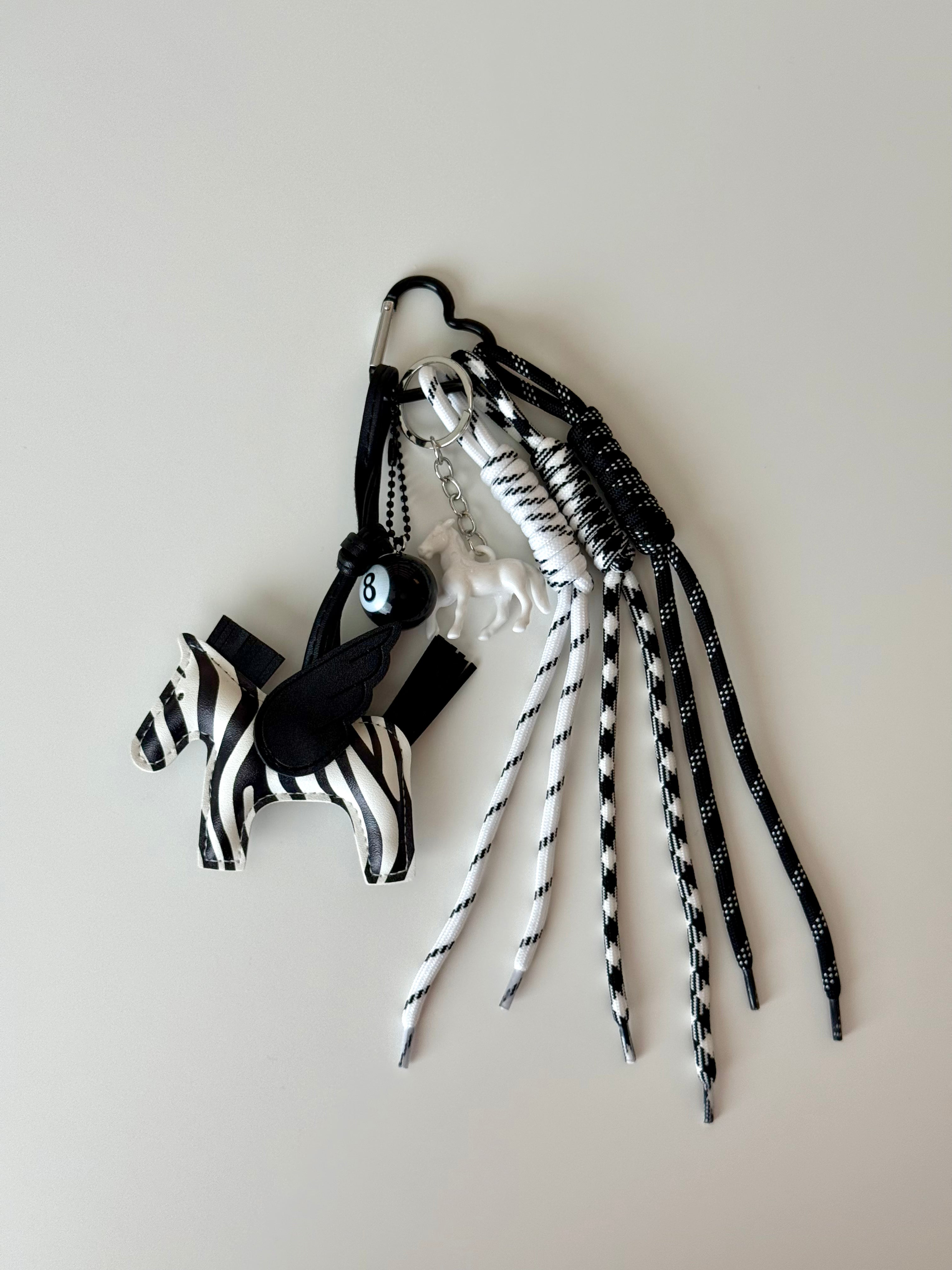 Midnight Pegasus Charm Keychain 🖤🪽