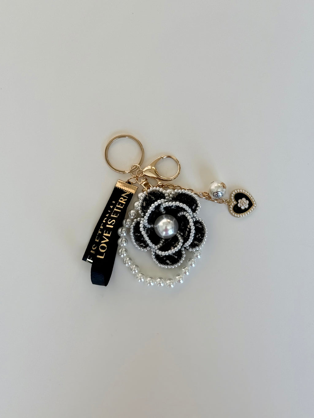 Pearl Bloom Keychain 🌸