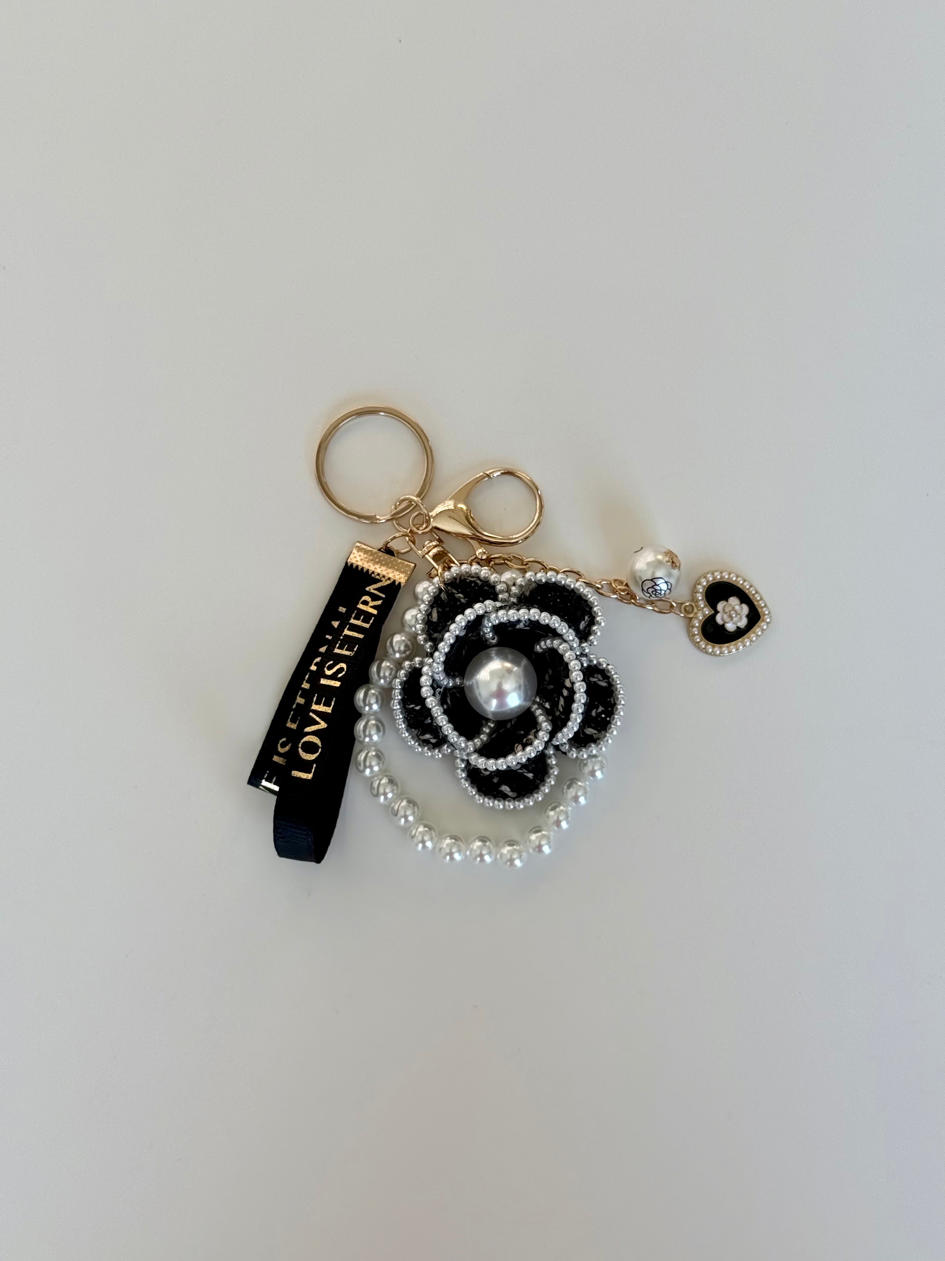 Pearl Bloom Keychain 🌸
